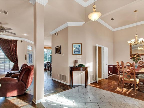 2nd image of 10148 W Dublin Dr
