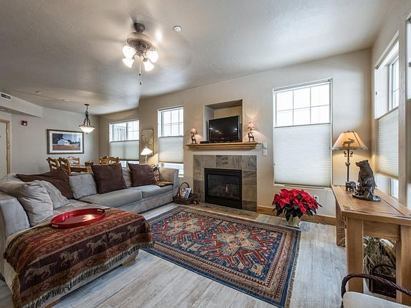 Living Room - Cozy area with gas fire and TV