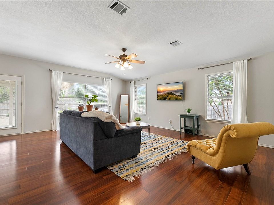 1st image of 1309 Coral Cay Ln