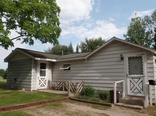 9267 Inverness Trail Rd, Cheboygan, MI 49721