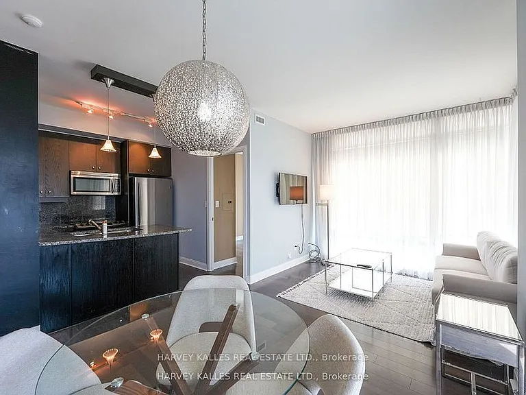 18 Yorkville Ave #1305 — Photo 8