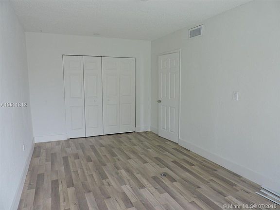 4th image of 1401 NE 43rd Ct