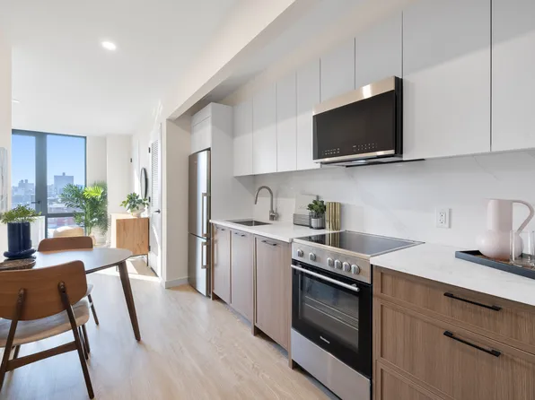 159 Boerum Street image 1 of 11