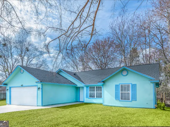 407 Thoroughbred Rd, Saint Marys, GA 31558