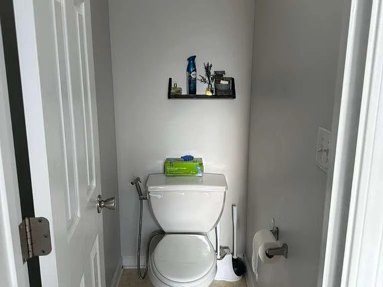 4435 Round Stone Dr — Photo 2