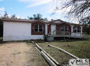21732 Priest Rd, Elmendorf, TX 78112