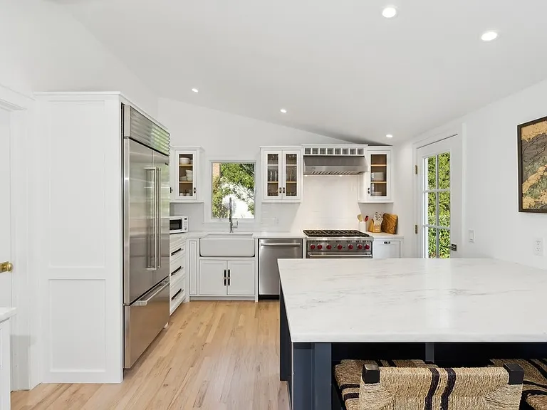 10 Prentice Pl — Photo 9