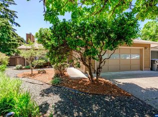 2604 NW Chinaberry Pl, Corvallis, OR 97330