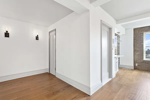 Sold by Compass | media 9