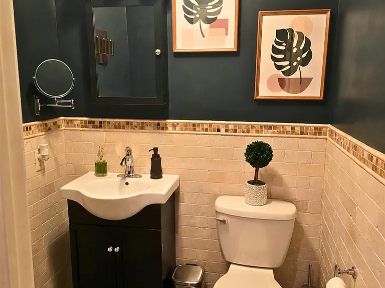 59-63 W 30th St #107 — Photo 11