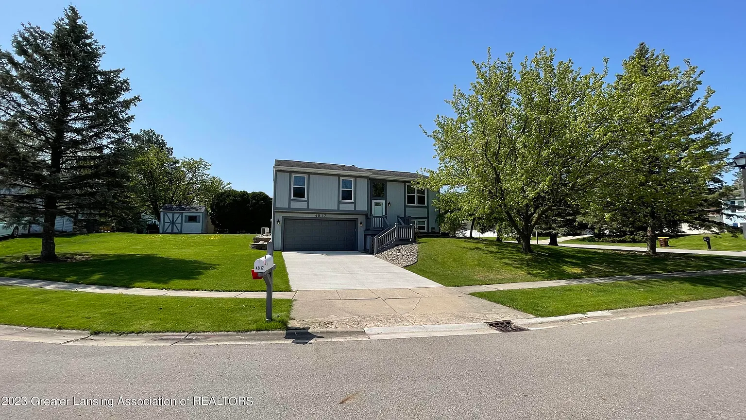 4817 Malta Cir photo 1