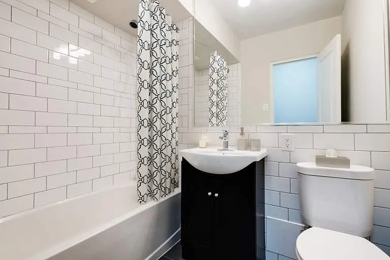 2 Regal Rd — Photo 16