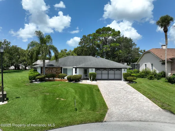 7425 Leith Ct, Weeki Wachee, FL 34613