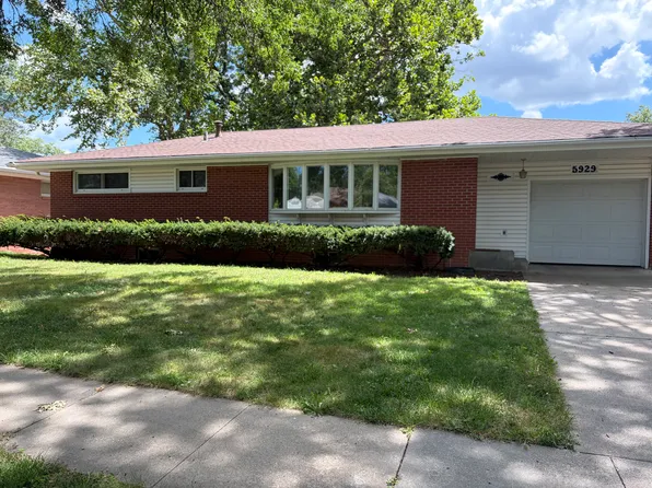 5929 Cullen Dr, Lincoln, NE 68506
