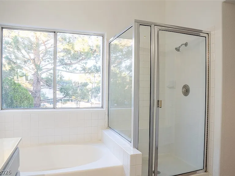 7608 Botany Bay Dr — Photo 12