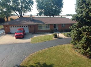 1452 N 30th Rd, Ottawa, IL 61350