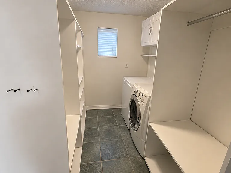 3409 Cambridge Dr — Photo 10