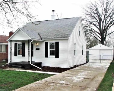 19170 E 13 Mile Rd, Roseville, MI, 48066