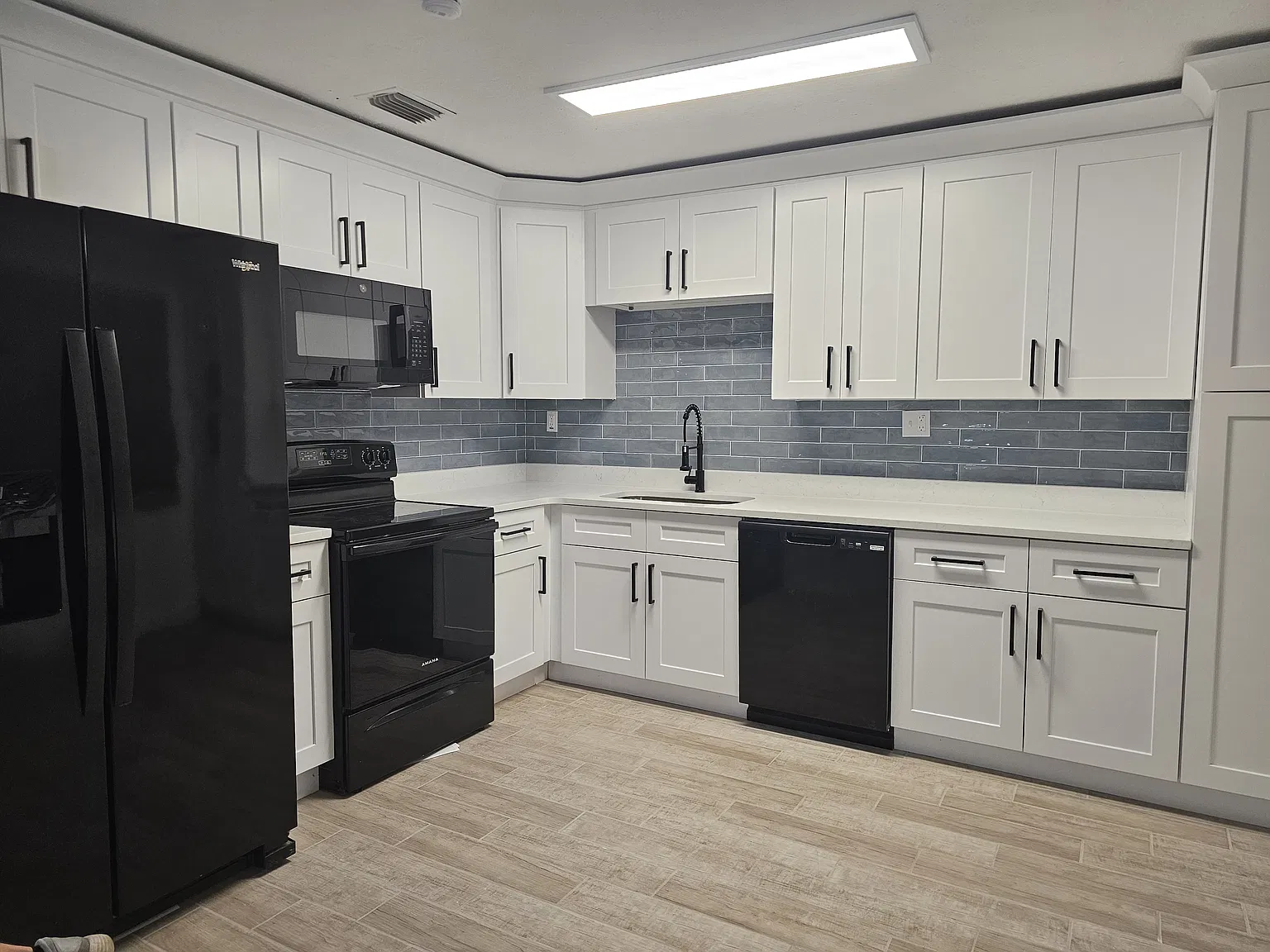 4 bed, 1452 sqft, $2,500 — Photo 3