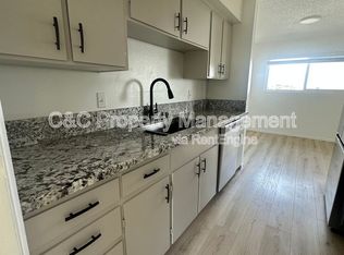 260 Lighthouse Ave APT H, Pacific Grove, CA 93950