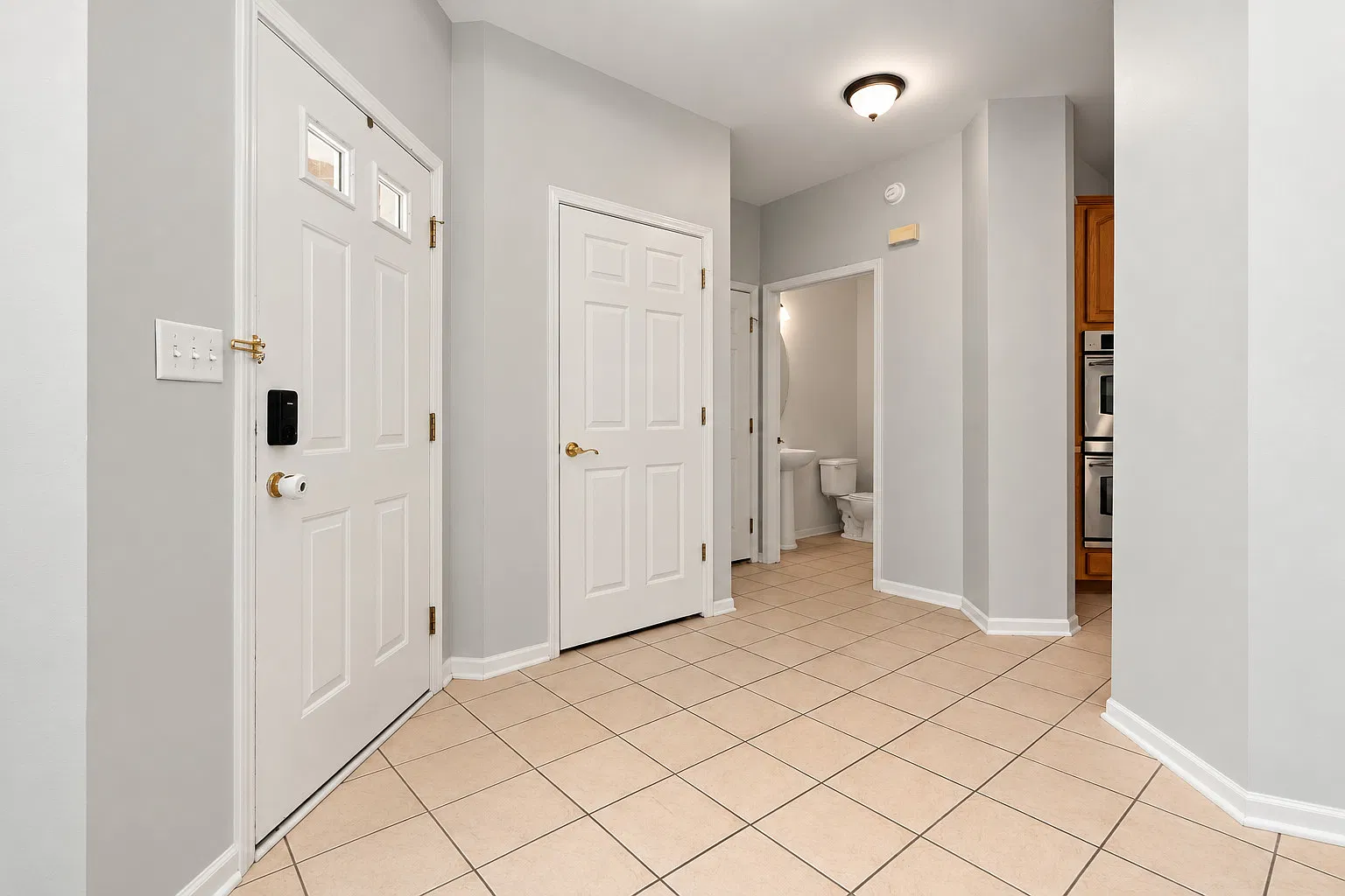 3 bed, 2.5 bath, 2108 sqft, $3,300 — Photo 3