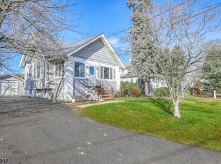 10 Short St, Hawthorne, NJ 07506