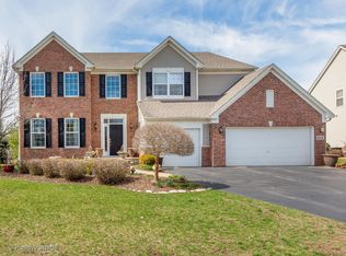 634 Biltmore Dr, Bartlett, IL 60103