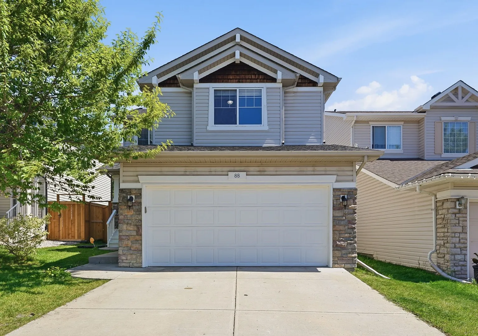 88 Rockyledge Cres Nw — Photo 1
