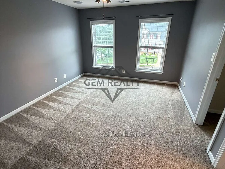 10410 Silver Creek Ct — Photo 55