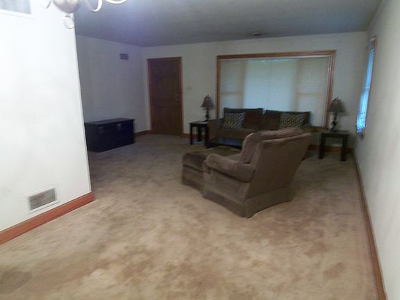 3rd image of 2133 Starlight Dr
