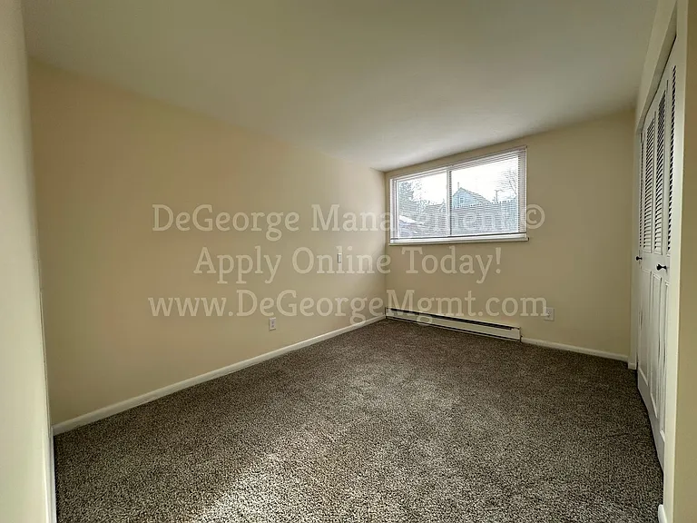 Parkview Apartments — Photo 91