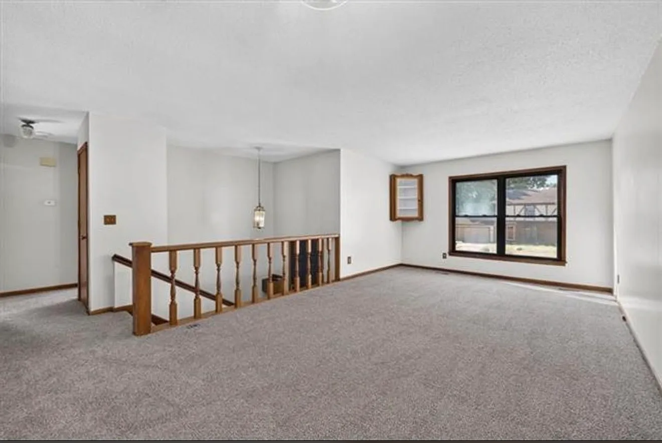 3 bed, 1600 sqft, $1,800 — Photo 3