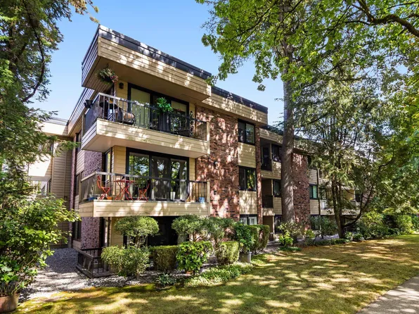 1717 W 13th Ave #112, Vancouver, BC V6J 2H2