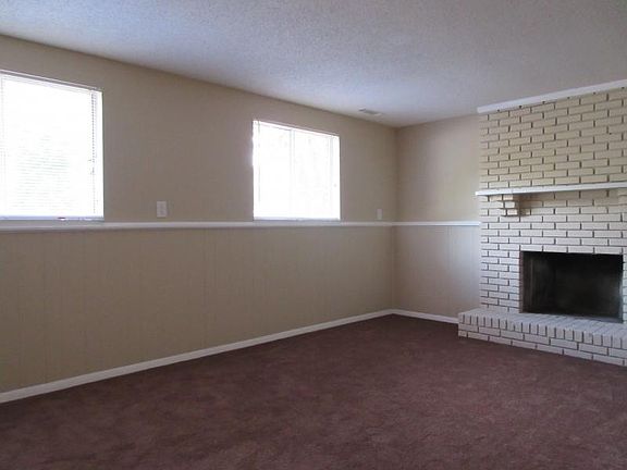 2nd image of 4325 Park Forest Ave E