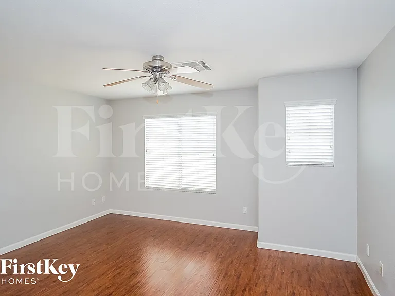 5333 Carlsbad Heights St — Photo 9