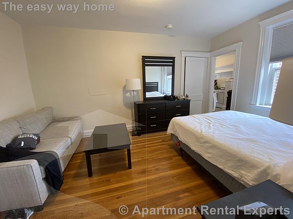 5th image of 30 Langdon St APT 6