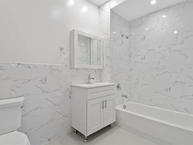 311 W Side Ave #304 — Photo 3
