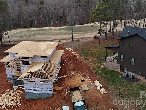3rd image of 138 Broken Arrow Rd