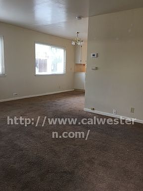 5th image of 3903 Hamilton Ave APT 3