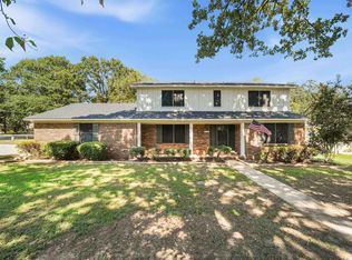 1701 War Eagle Dr, N Little Rock, AR 72116