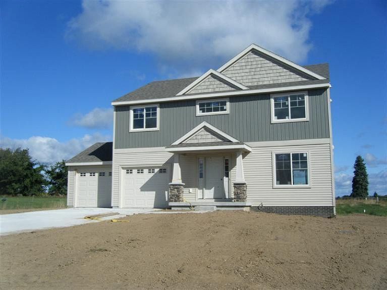 1st image of 5 Horseshoe Ln