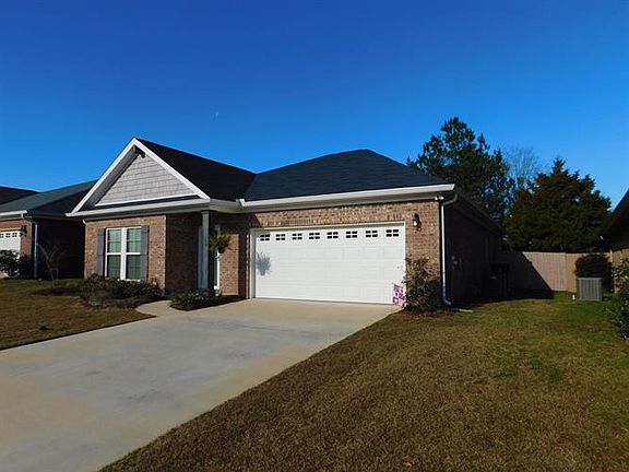 3rd image of 106 Hattiesburg Ct