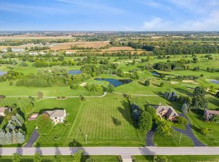 8 Harmony Hill Rd, Marengo, IL 60152