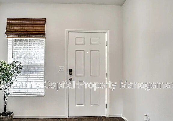 4th image of 11524 Rush Ln