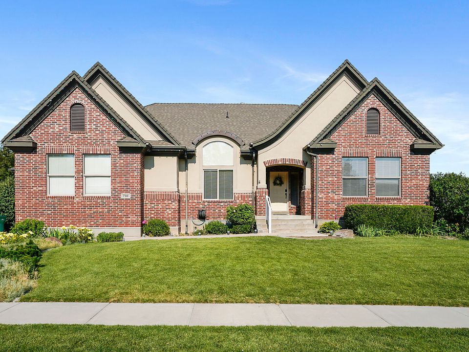 1st image of 710 N 1580th St E