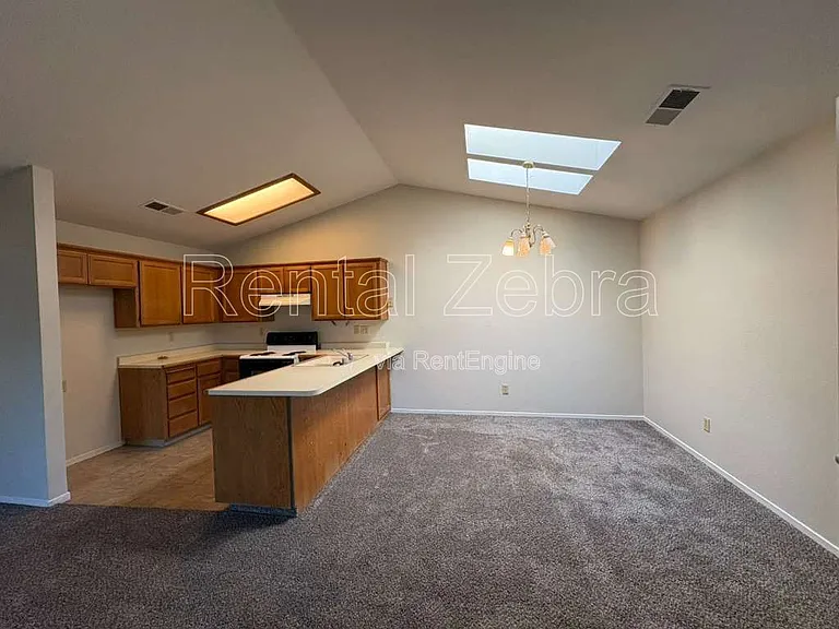3090 W Queens Cir — Photo 5