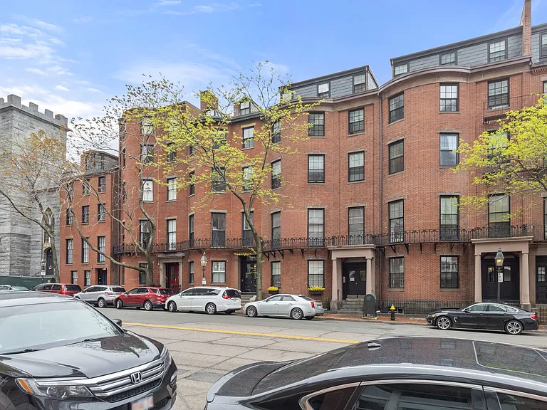 27 Bowdoin St #1C — Photo 3