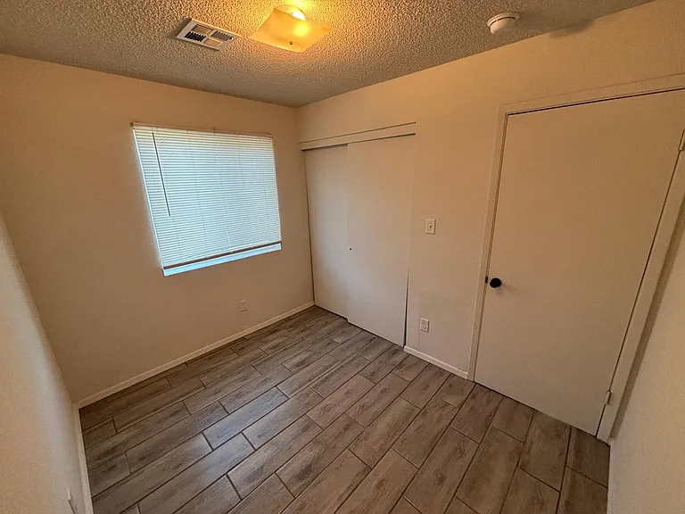 3612 S Isabel Dr — Photo 10