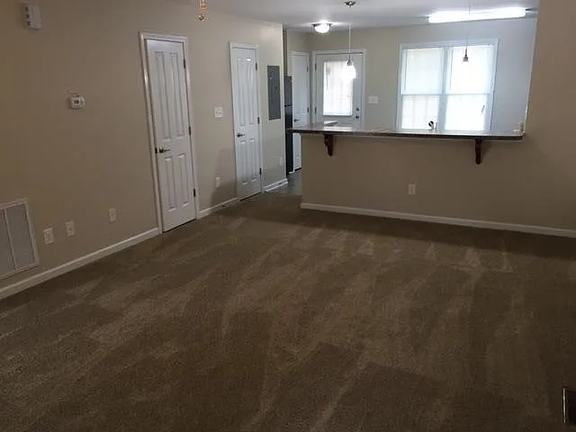 2 bed, 2.5 bath, 1050 sqft, $1,900 — Photo 4