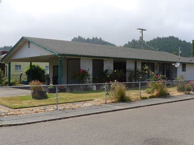 238 N 9th St, Reedsport, OR, 97467